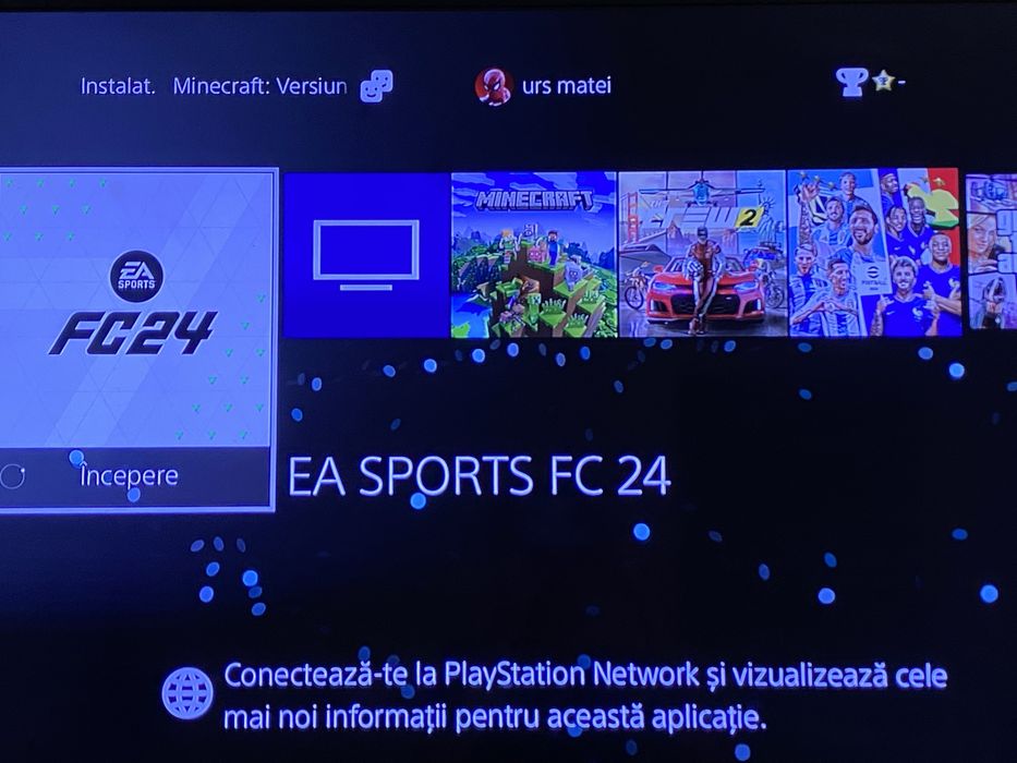 VAND PS4 , 3 controllere plus toate cablurile plus iocuri