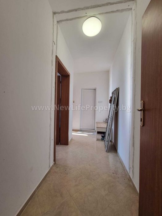 Продава се Тристаен апартамент в к.к. Слънчев бряг - 59 кв.м за 1119 €/кв.м - Снимка #2