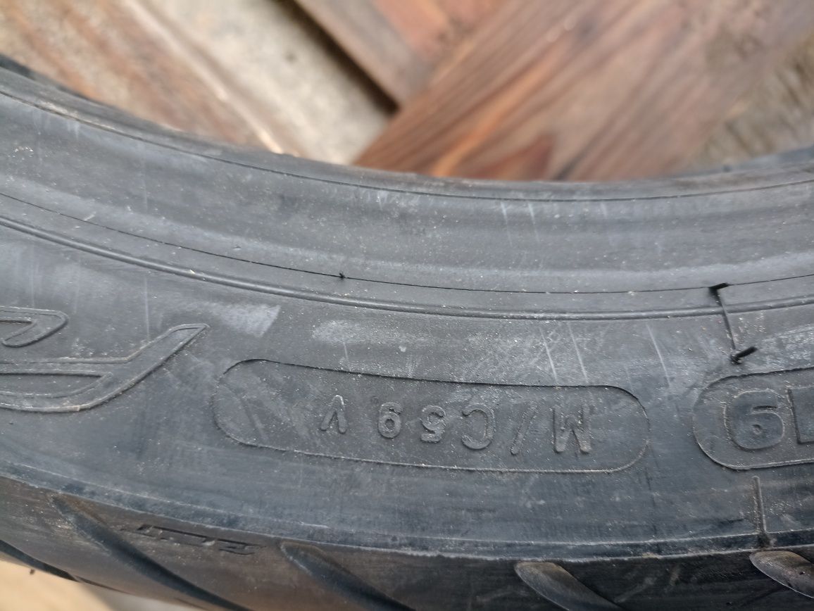 O anvelopa de fata NOUA Michelin 110/80 R19