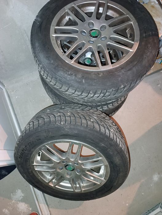 Jante Skoda  cu cauciucuri de iarnă pe 16