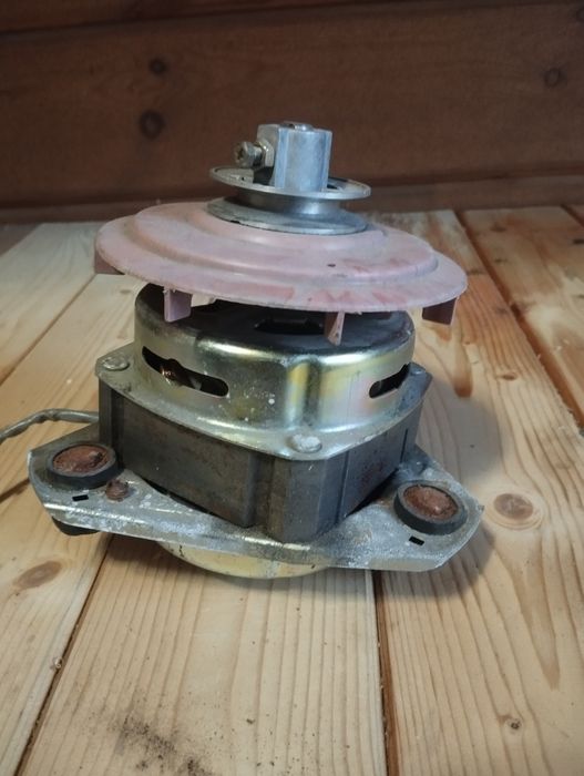 Матор от стиральной машины