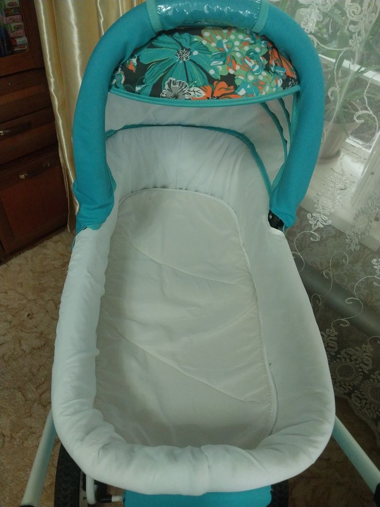 Продам коляску 2 в 1