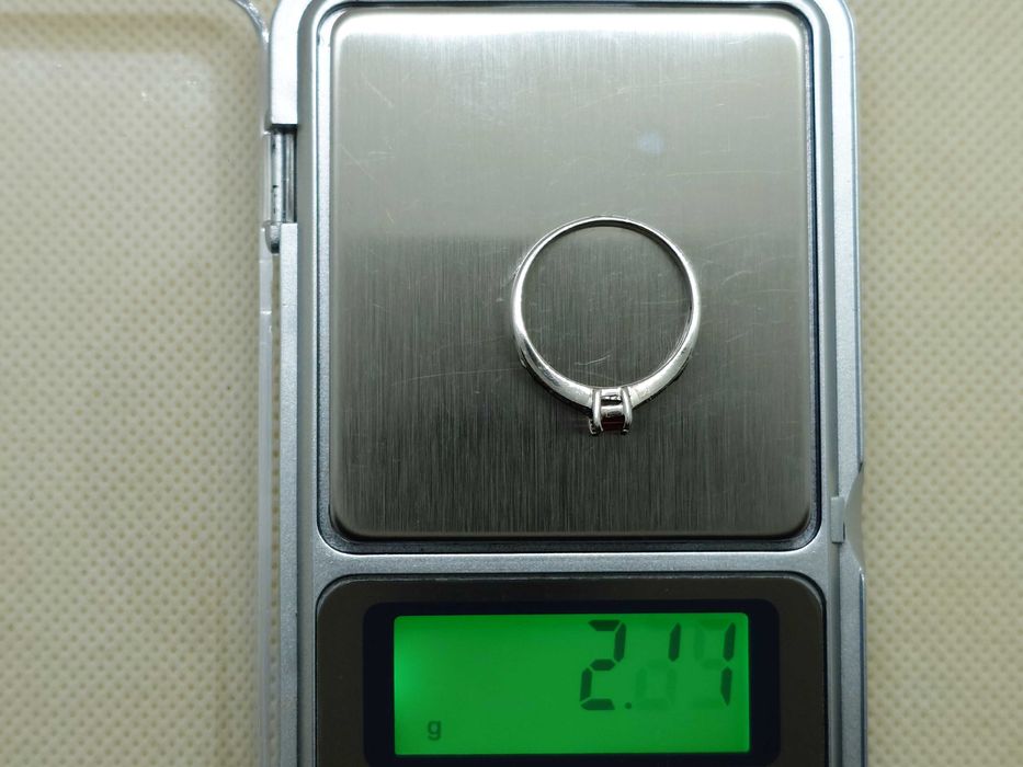 Inel din argint cu topaz imperial oranj-roșu