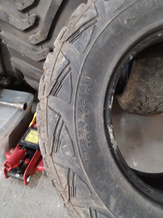 235 75 15 два броя 200 лв