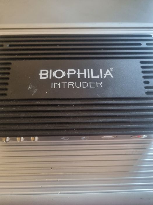 Vand Aparat de Biorezonanta  Firma  Intruder  .