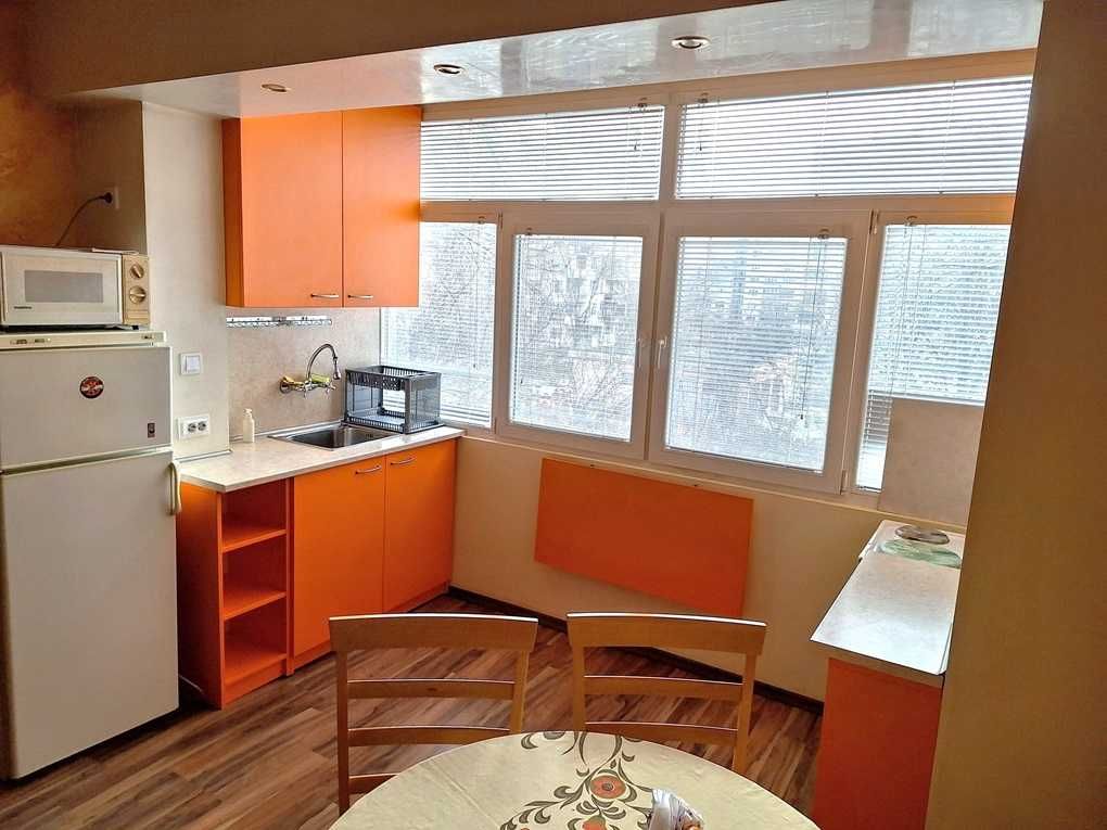 Дава се под наем Едностаен апартамент в София, Света Троица - 46 кв.м за 375 € - Снимка #1