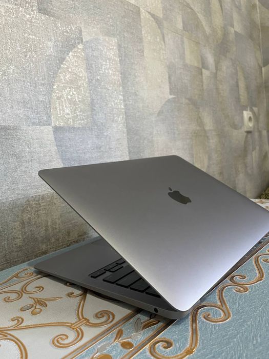 Ноутбук Apple Macbook Air M1 8/256gb SSD Space Gray