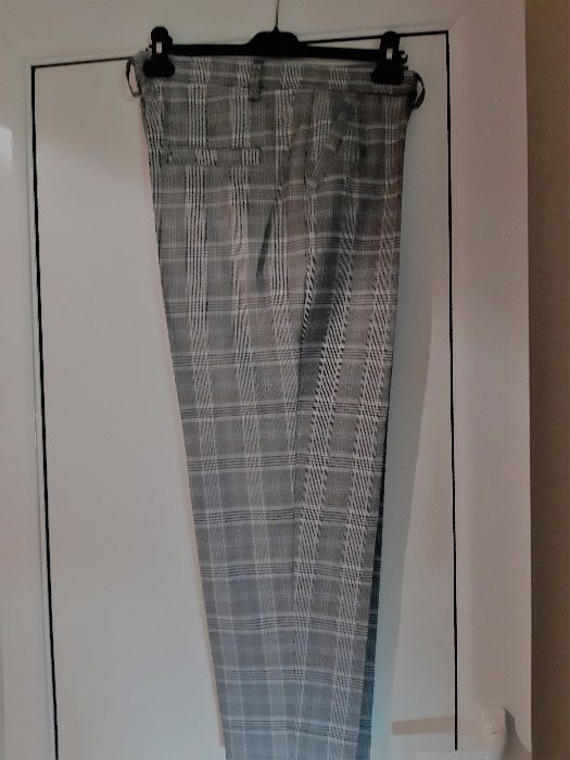 Стилен Панталон в Каре! НОВ! БГ№48 !