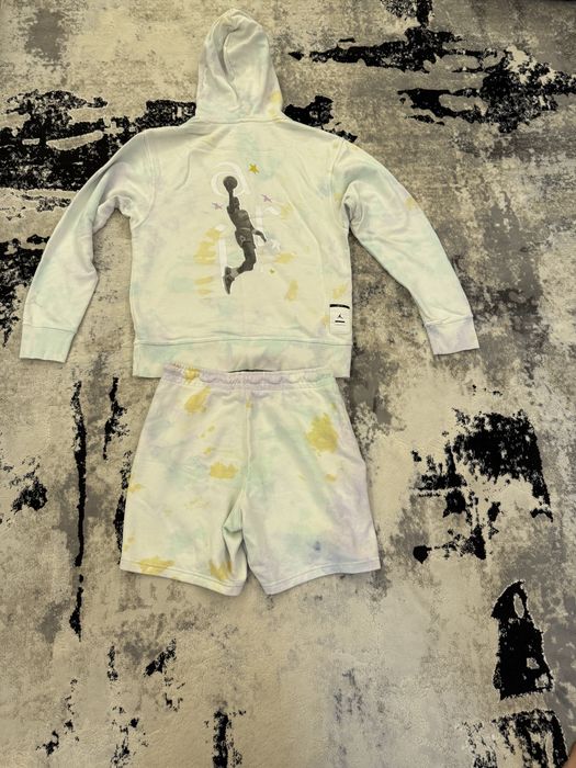 Compleu Jordan Hanorac si Pantalon Scurt