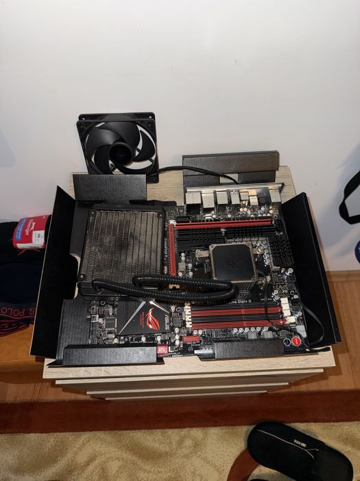 Placa de baza Asus ROG Crosshair V Formula-Z + Cooler AIO + Procesor