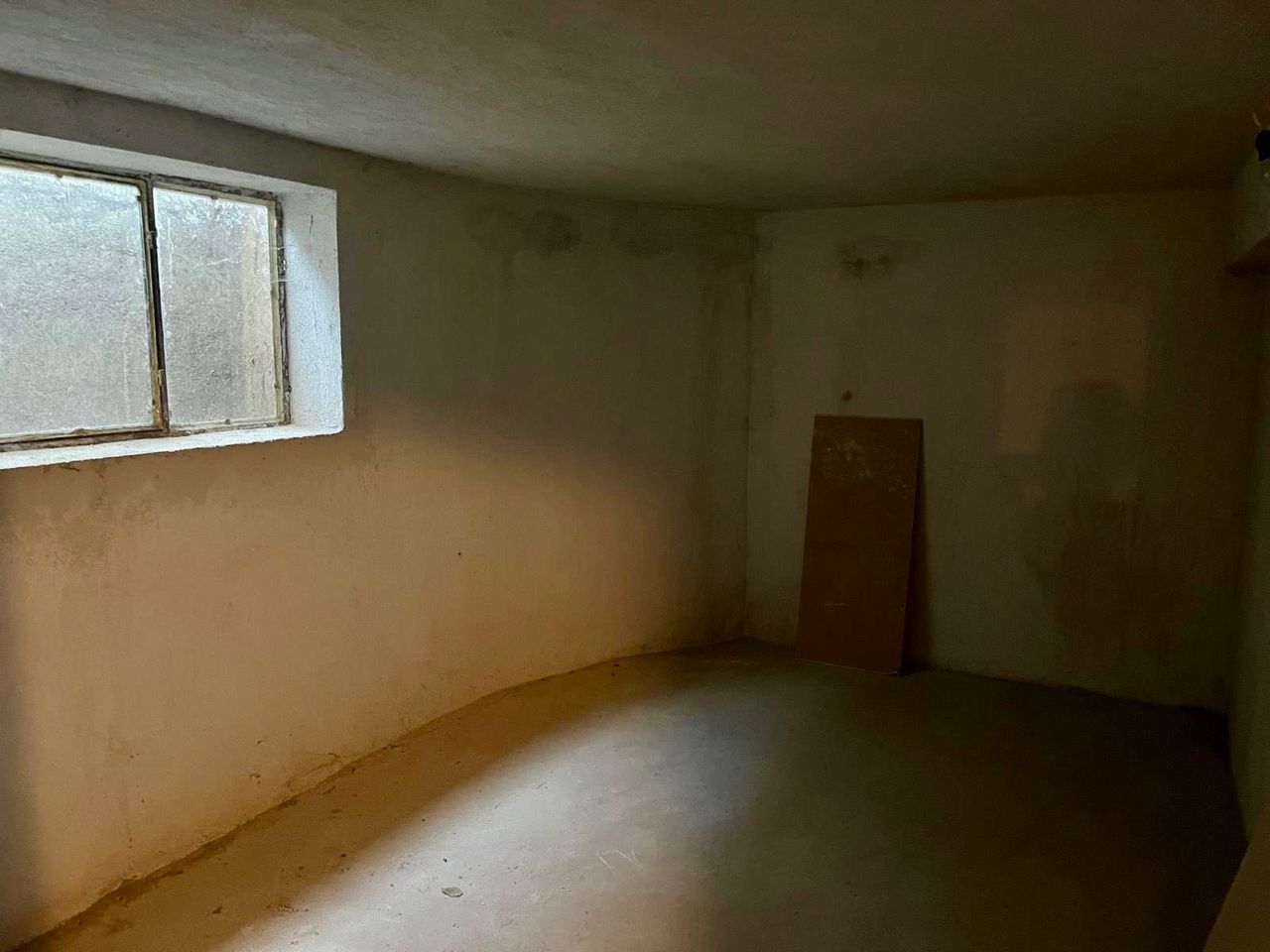Продава се Тристаен апартамент в Казанлък - 84 кв.м за 1032 €/кв.м - Снимка #14