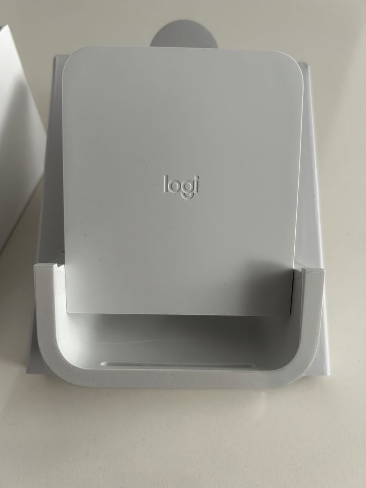 Incarcator Wireless Logitech Powered Apple iPhone, White (sigilat)