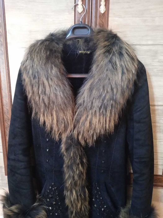 Дубленка женская в отличном состоянии