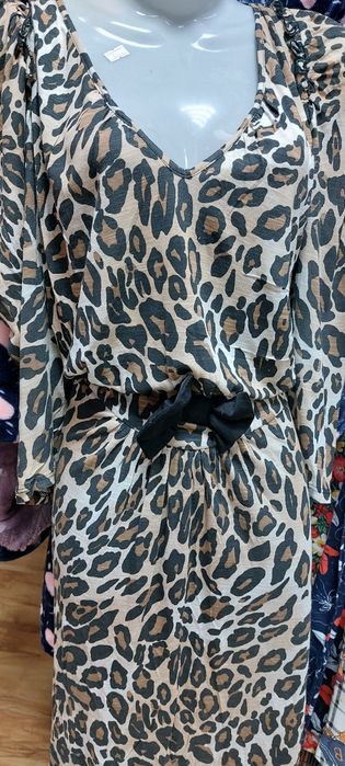 Продам нарядное платье.