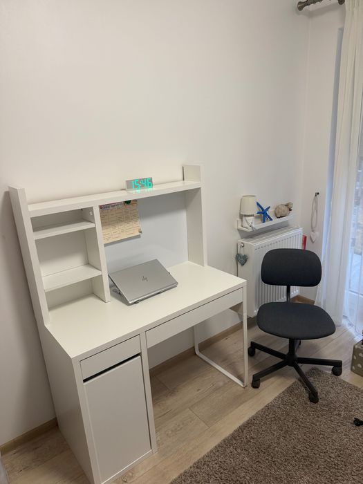 Birou Ikea cu scaun birou Ikea elev