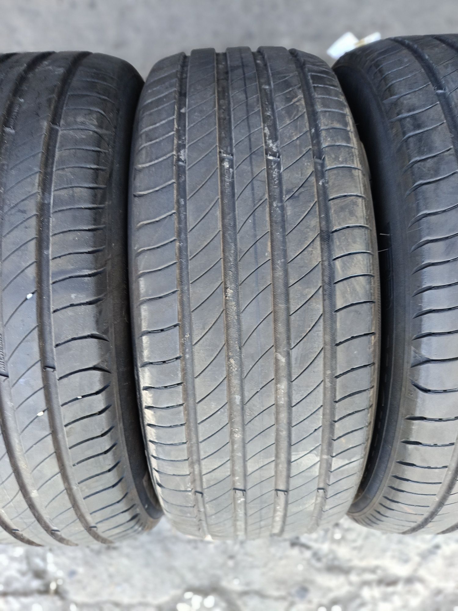 Летни гуми -2021г.-17цола-205/55-1бр.-85лв."MICHELIN"