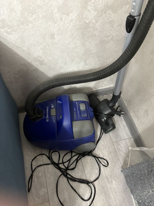 продам пылесос рабочий