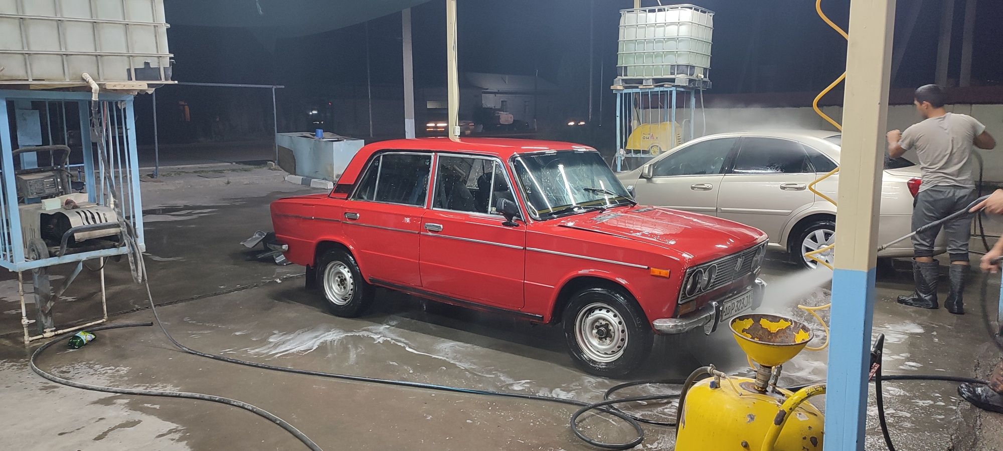 Vaz 2103 sotiladi