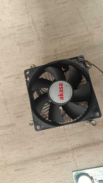 Дъно с WIFI, процесор i5 3570 и рам DDR3  8GB Dual Channel Dual Rank