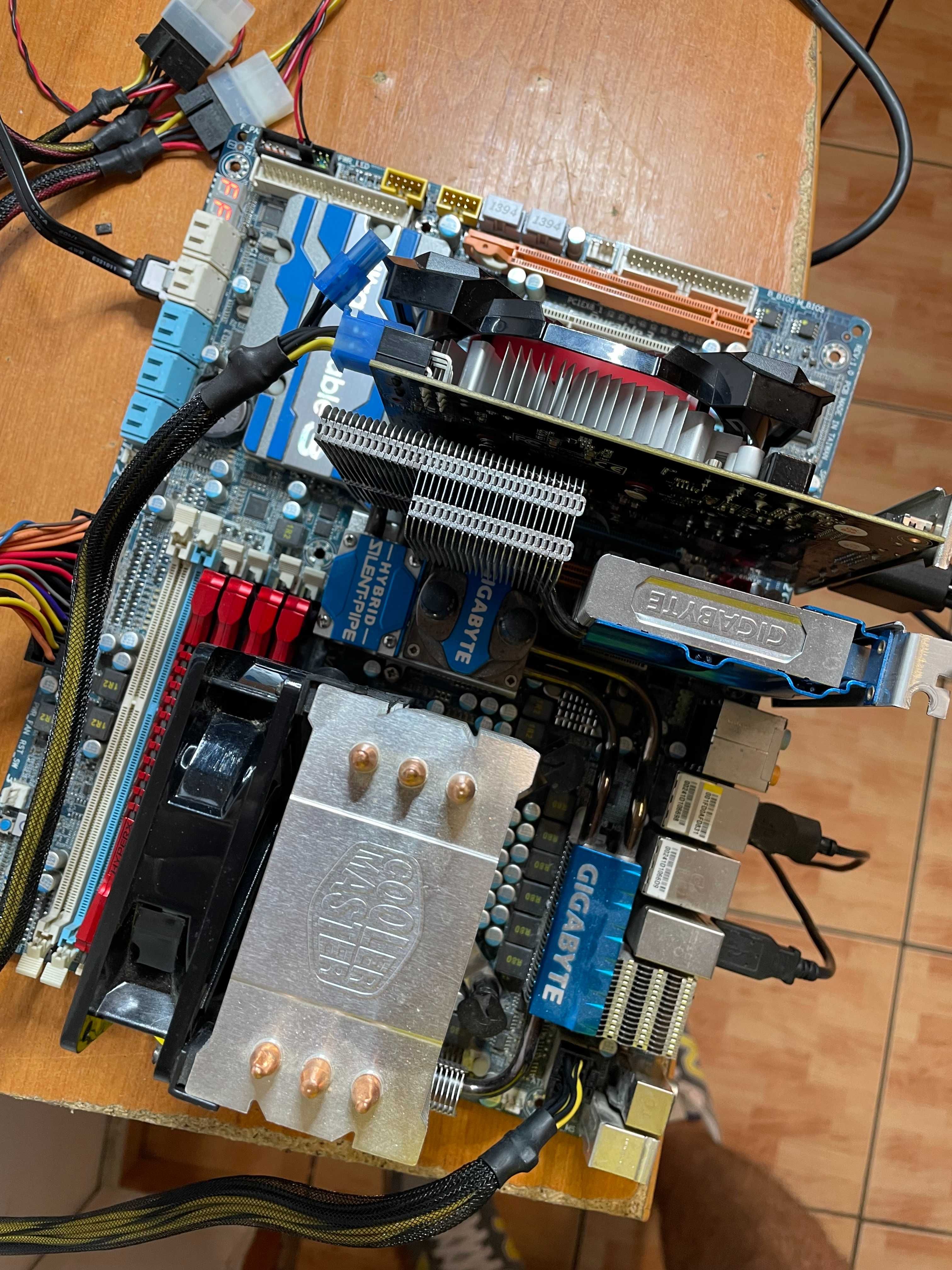 Kit placa baza Gigabyte cu procesor I7 si 32 Gb ram, garantie 6 luni