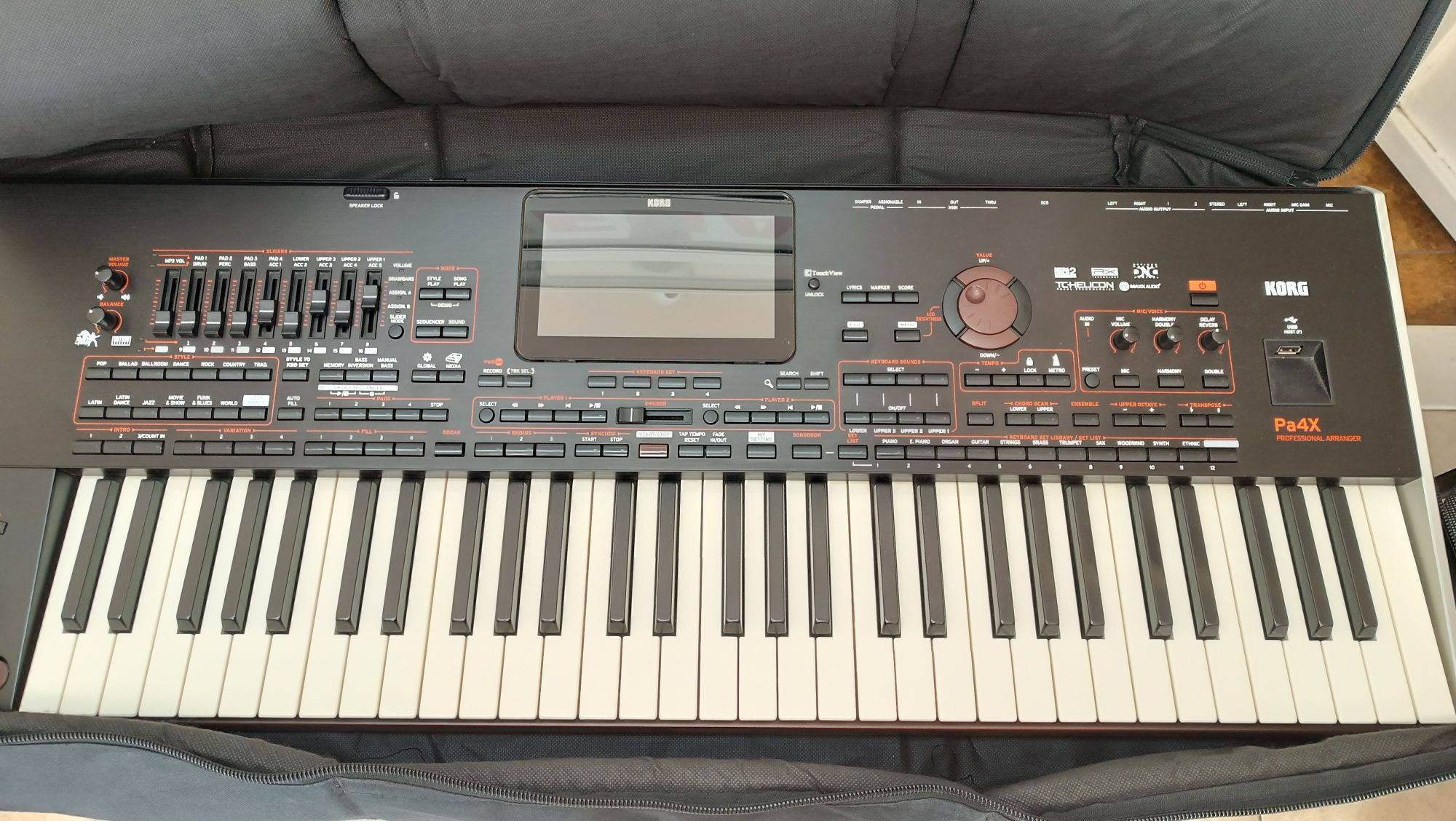 Korg PA4x - Перфектен!!!