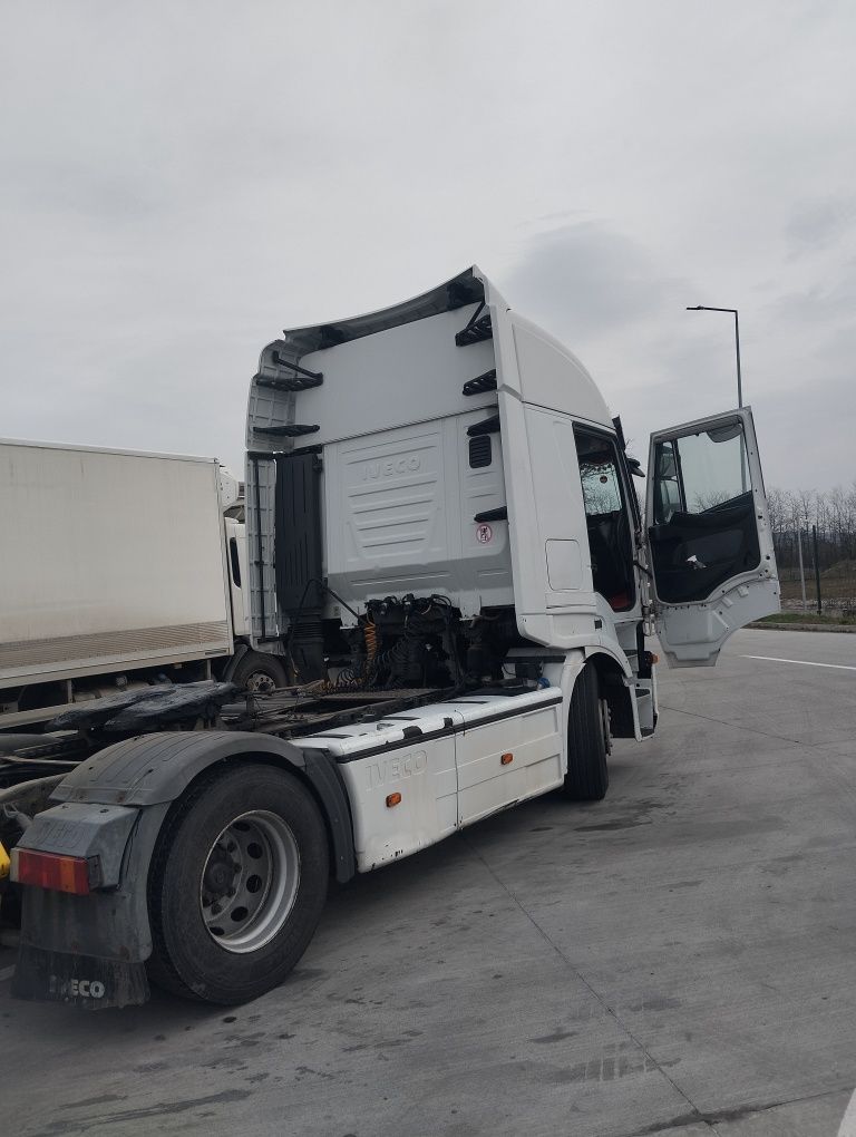 Vând cap tractor Iveco Stralis E5