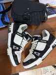 Louis vuitton trainer 43