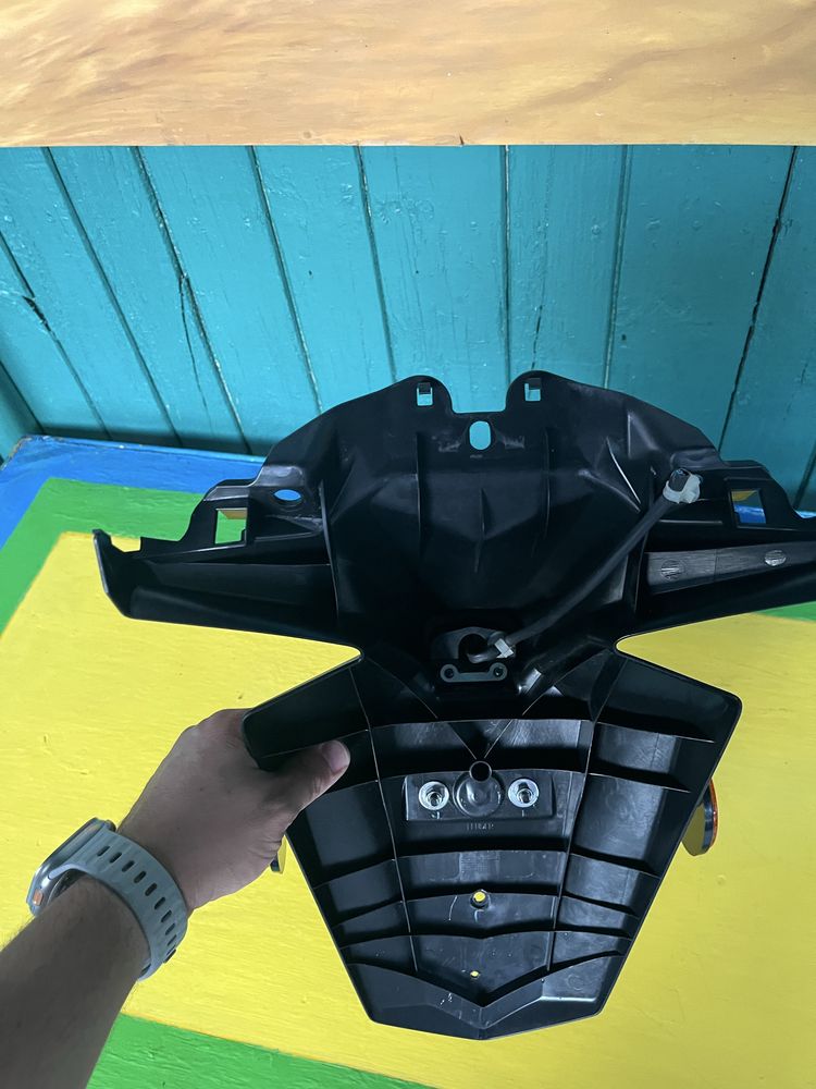 Оригинален заден калобран/калник за Yamaha X max