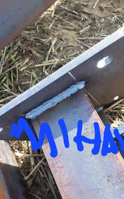 Vand structuri și hale metalice.
Avem pe stoc diferite dimensiuni și m