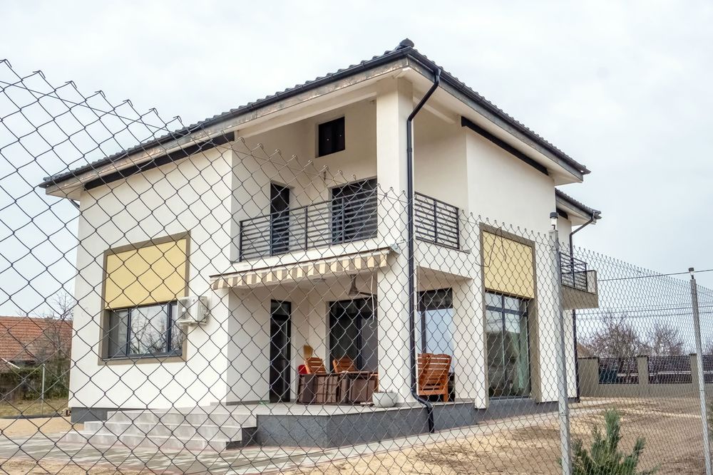 Proiectăm și construim case solide - la ROSU sau la CHEIE