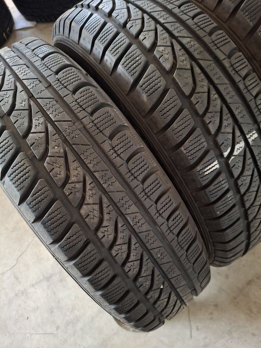 4 Anvelope de iarnă 155 65 r14 Dunlop