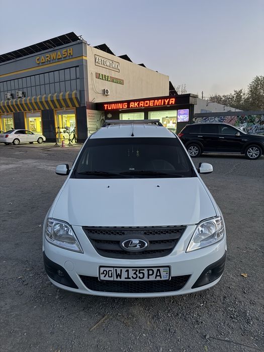 Lada LARGUS сотилади