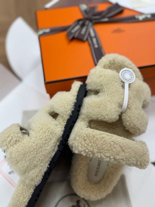 Papuci Hermes Chypre