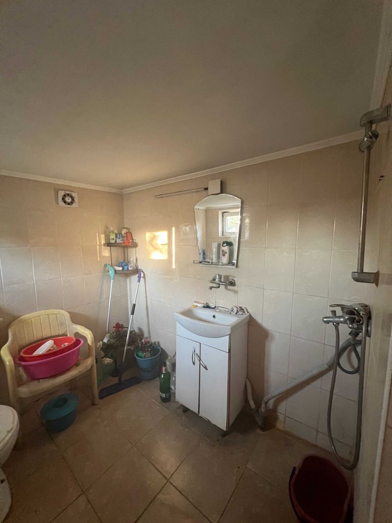 Продава се Къща в Добрич, Център - 100 кв.м за 850 €/кв.м - Снимка #5