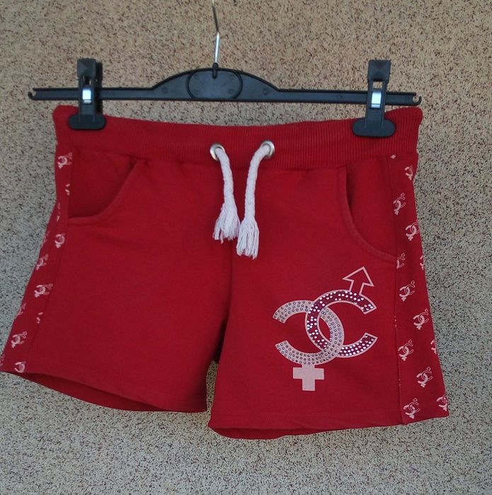 Спортни екипи и долнища.