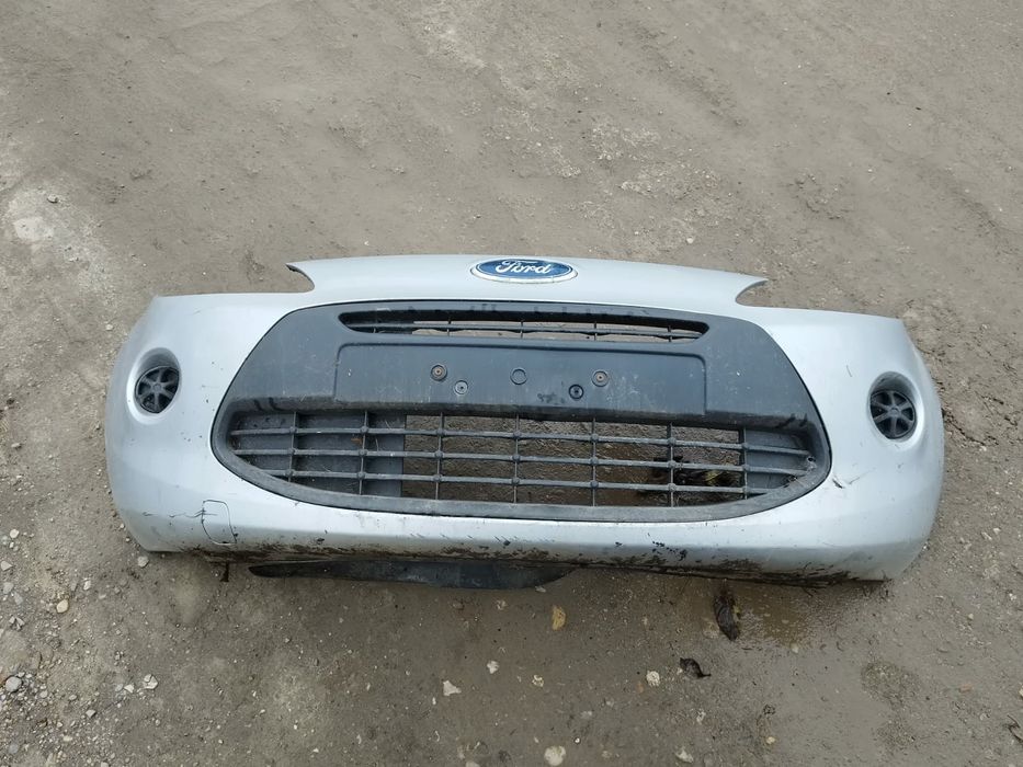 Bara fata Ford Ka, an 2010, bara Ford Ka