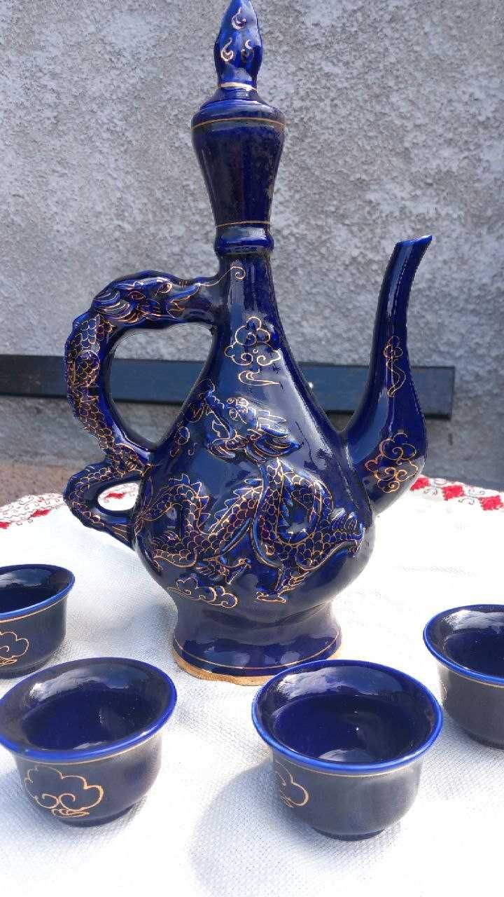 Монголски порцеланов сервиз за саке