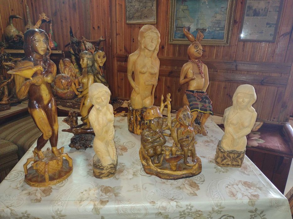 Ръчно изработена колекция от дърво и кристали