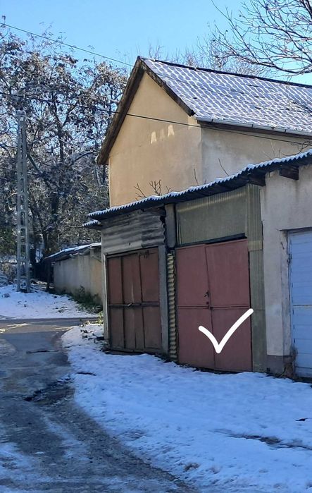 Garaj in Sacuieni de vanzare