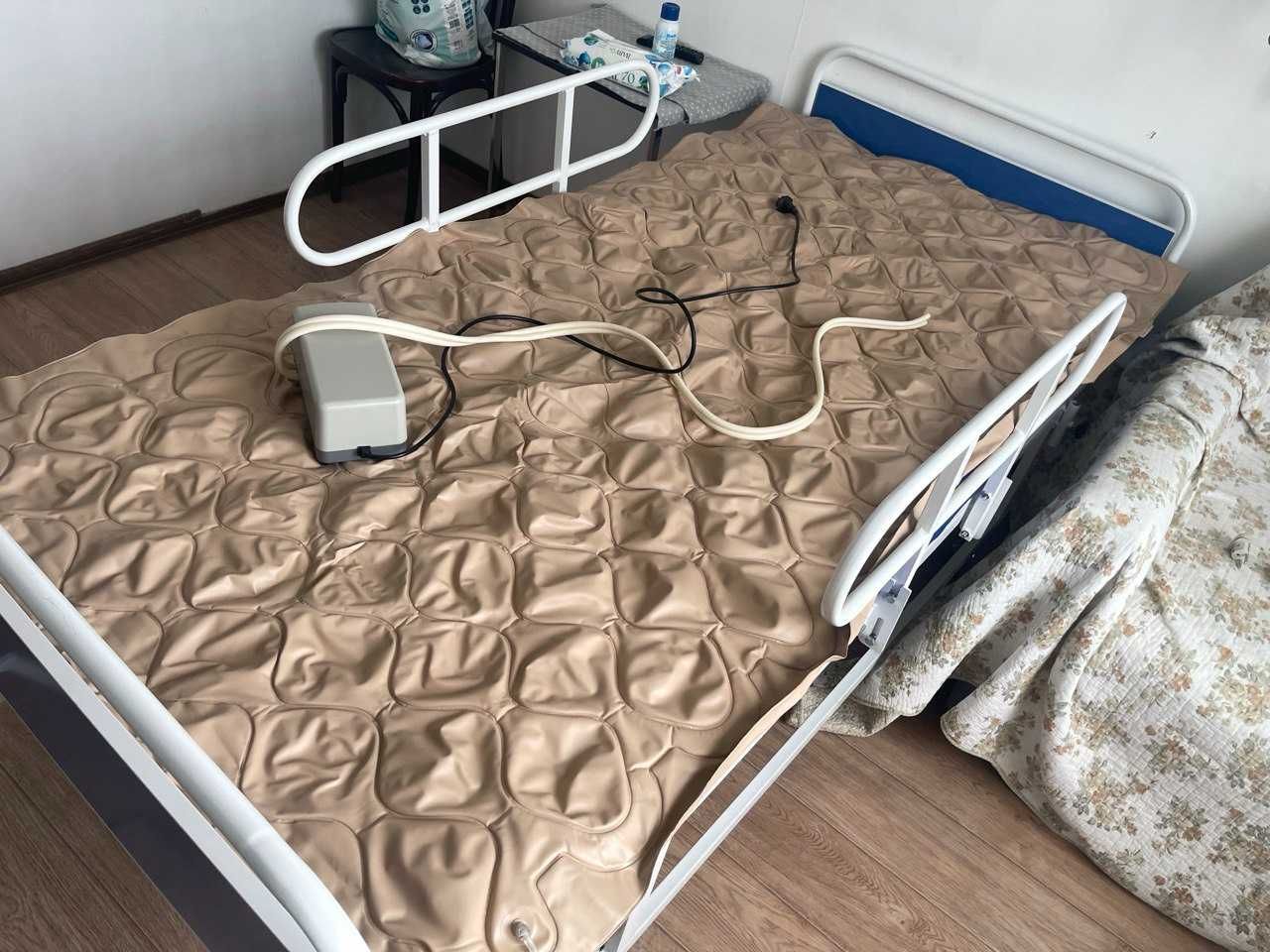 Медицинская функциональная кровать + противопролежневый матрас
