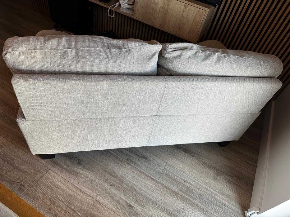 Canapea doua locuri, stare impecabila