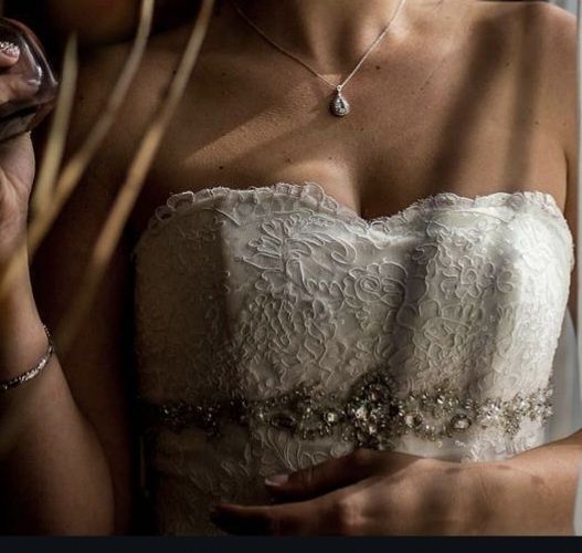 Продам.Свадебное платье до 50 размера