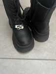 Vand ghete de piele