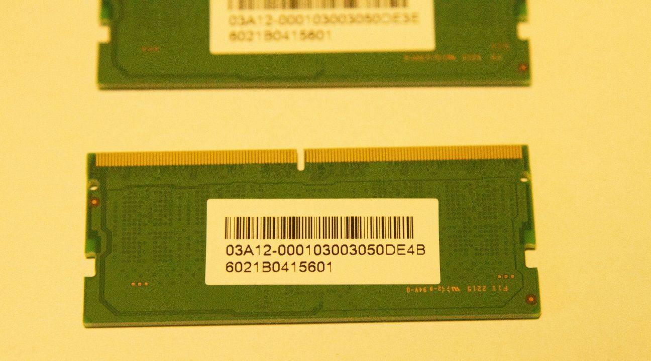 Новый комплект Samsung 16GB So Dimm DDR5 4800Mhz