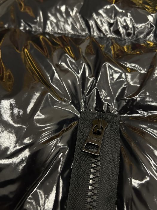 Geaca Hugo Model nou lucioasa