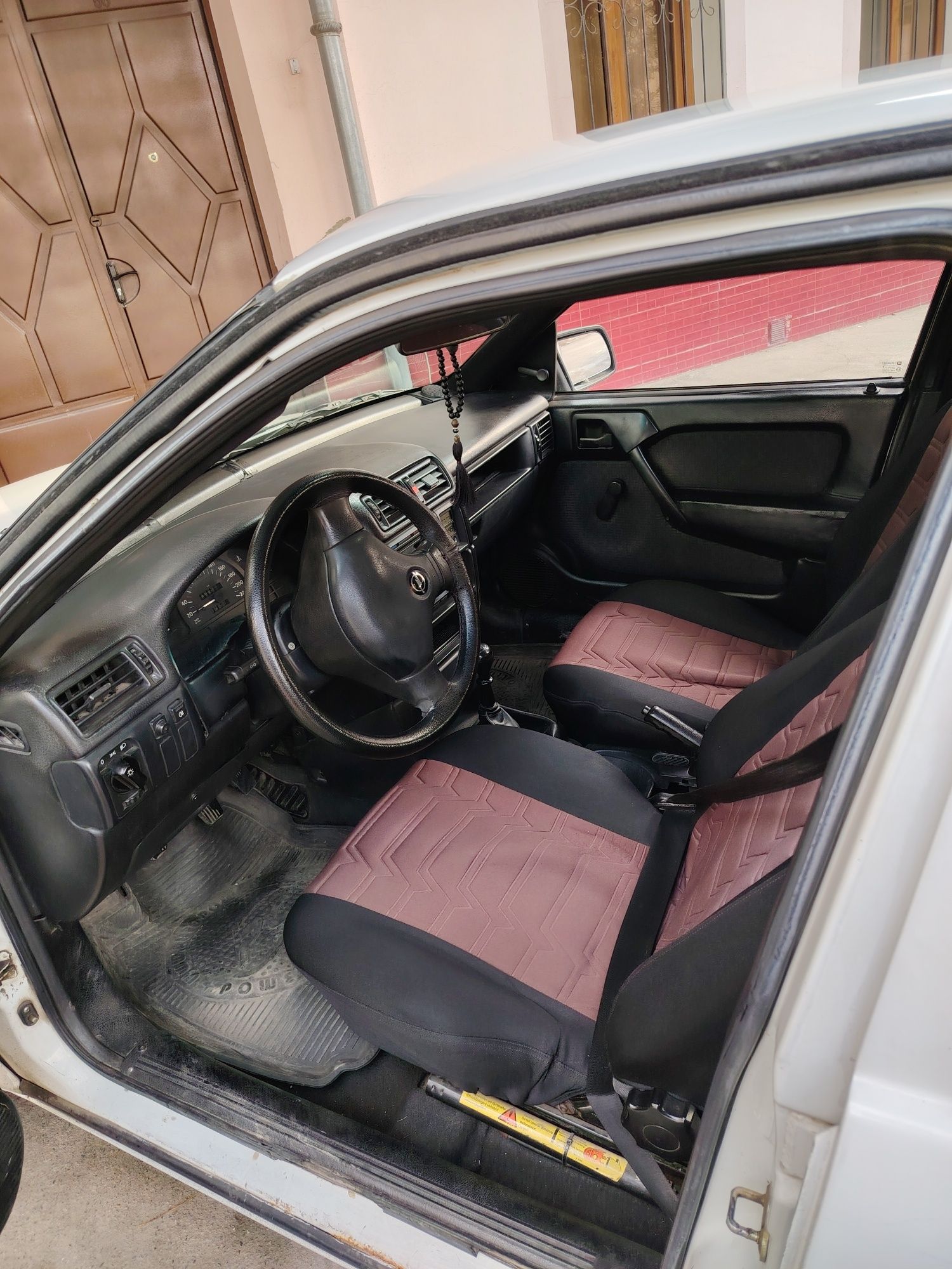 Opel Vectra A 1994 yil benzin 2500 $