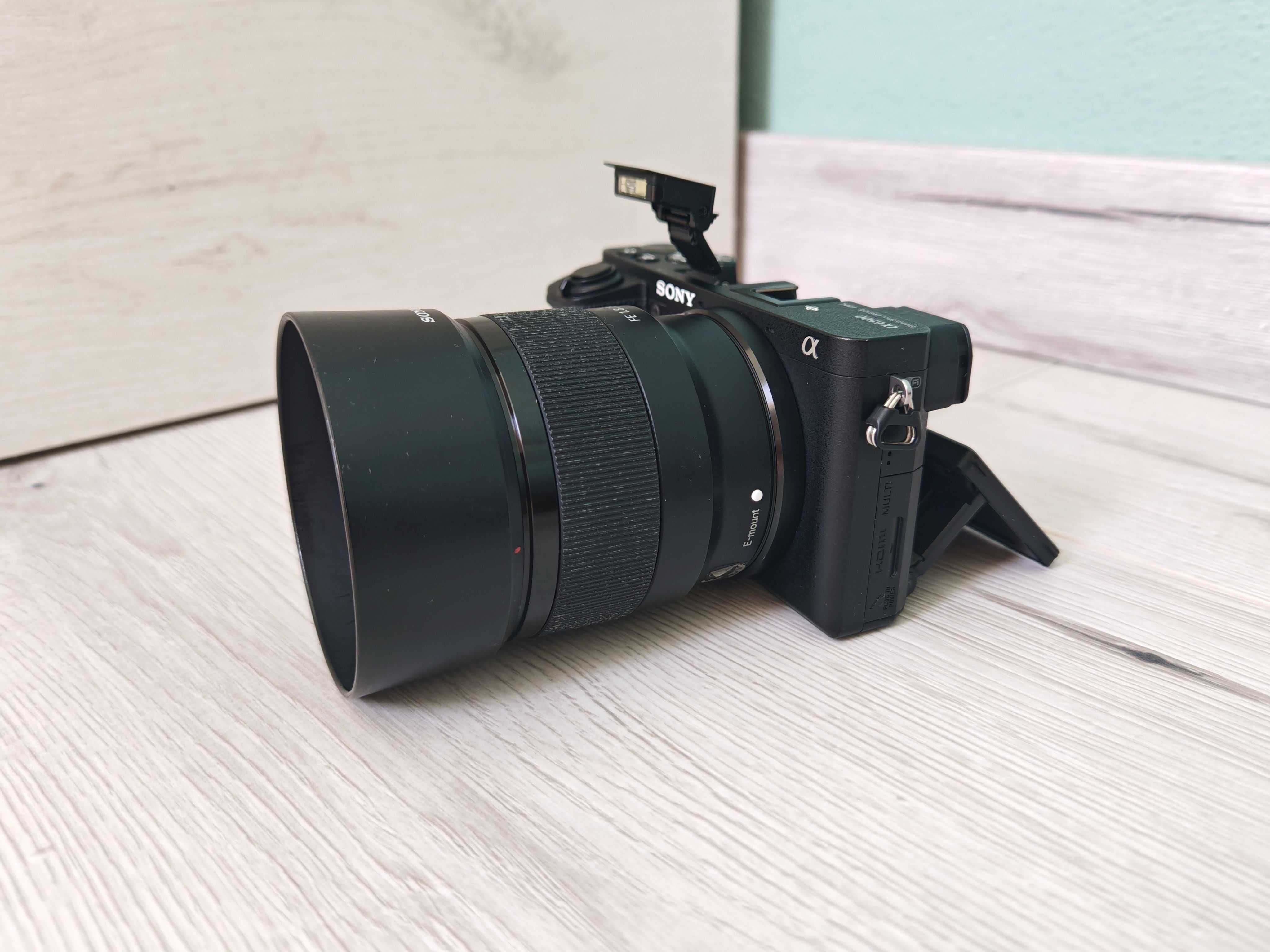 Aparat foto SONY A6500 + 50mm