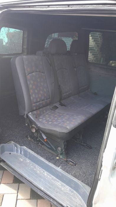 Vând Mercedes vito