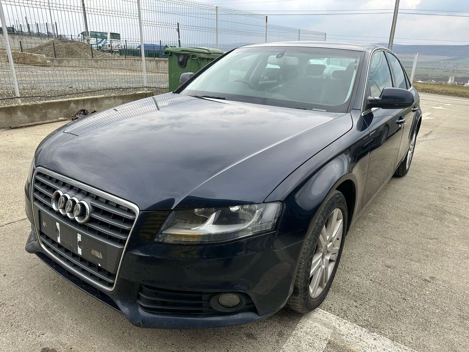 Dezmembrez / Dezmembrari / Piese / Accesorii Audi a4 b8 2010 2.7 tdi CGKA ,cutie automata LTZ