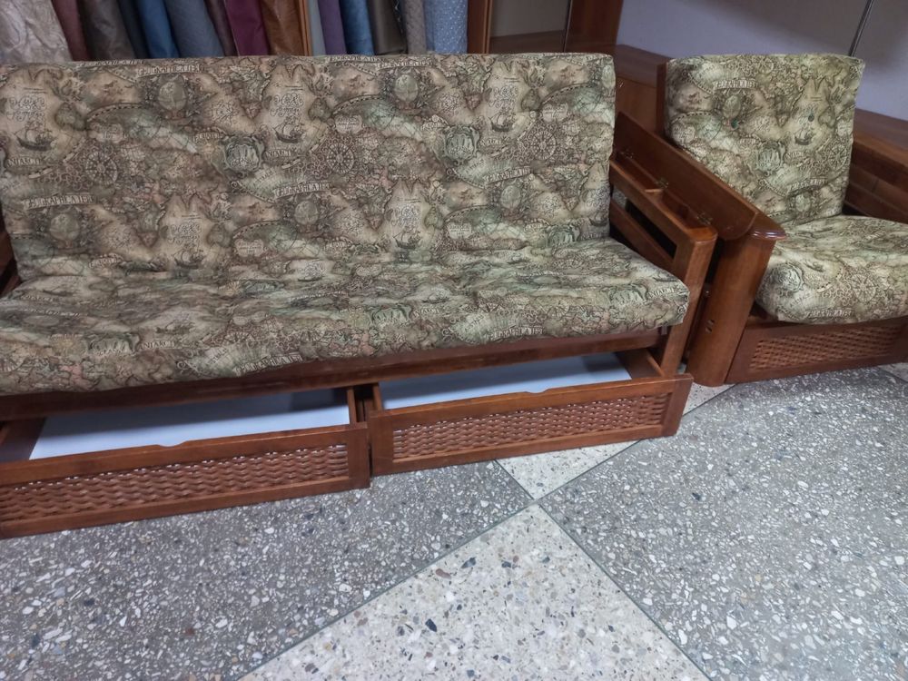 Продам диван и кресло